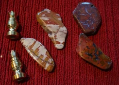 finials for polished gemstones.webp
