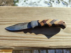 Lock-back Knife 1.webp